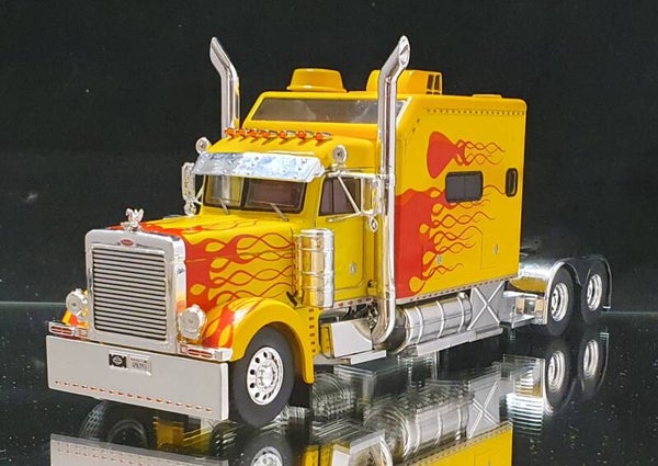 Peterbild 379 Custom big sleeper