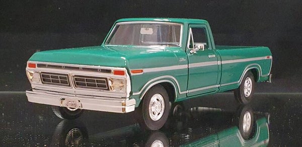 Ford F 150 custom (MM)