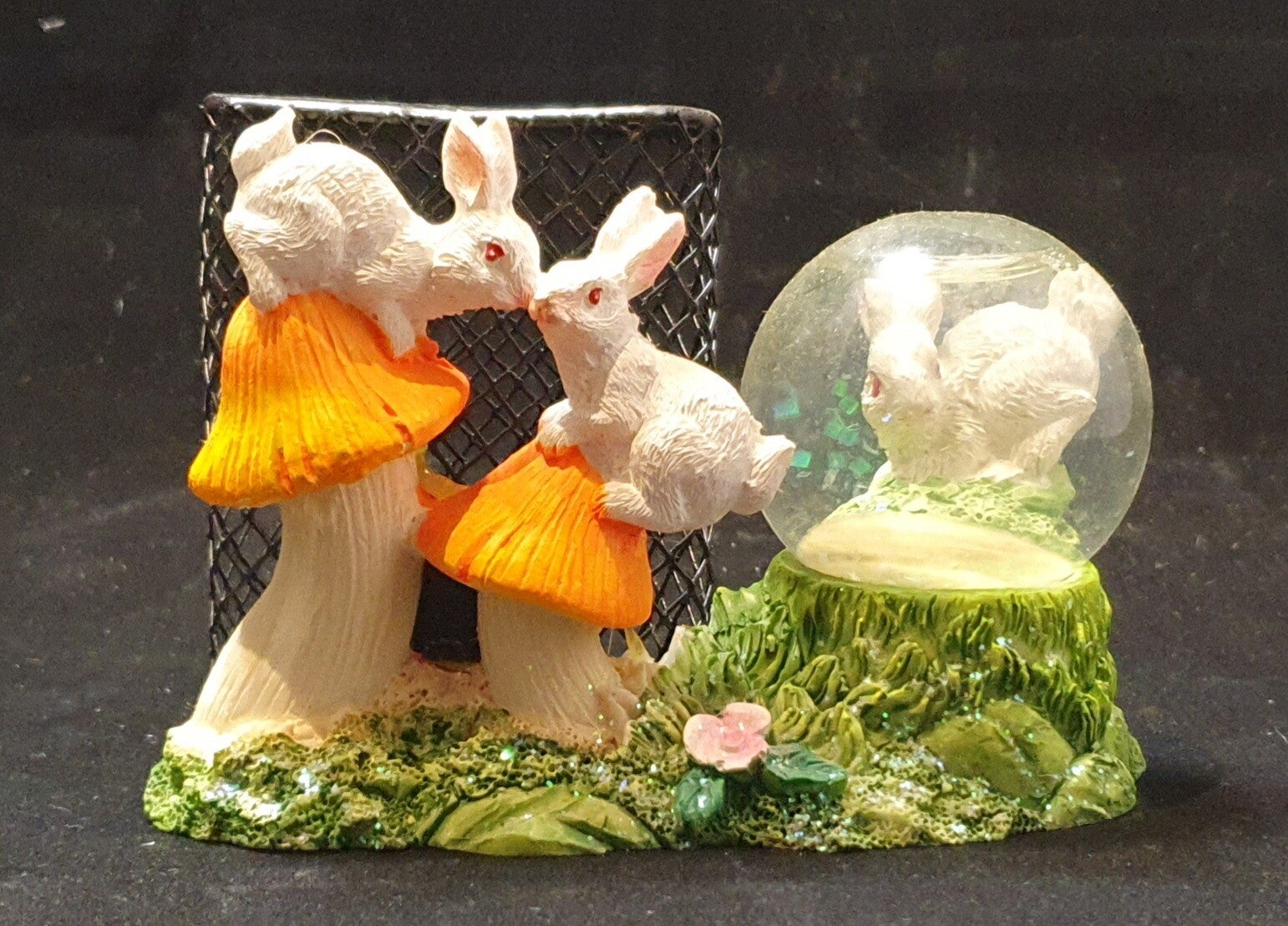 Waterbol met konijntjes (BB)