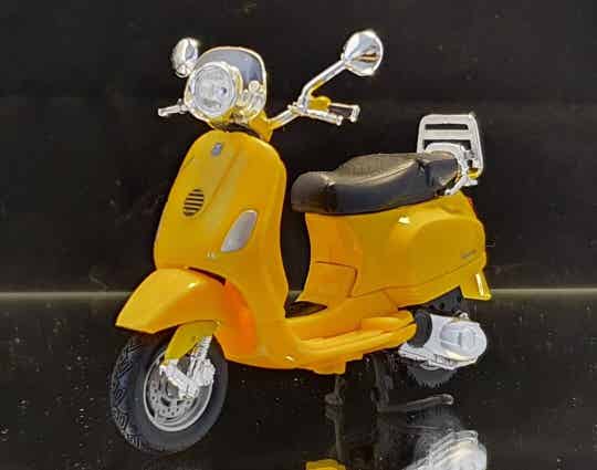 Vespa LXV (2013)