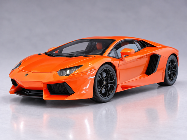Lamborghini Aventador LP 700-4