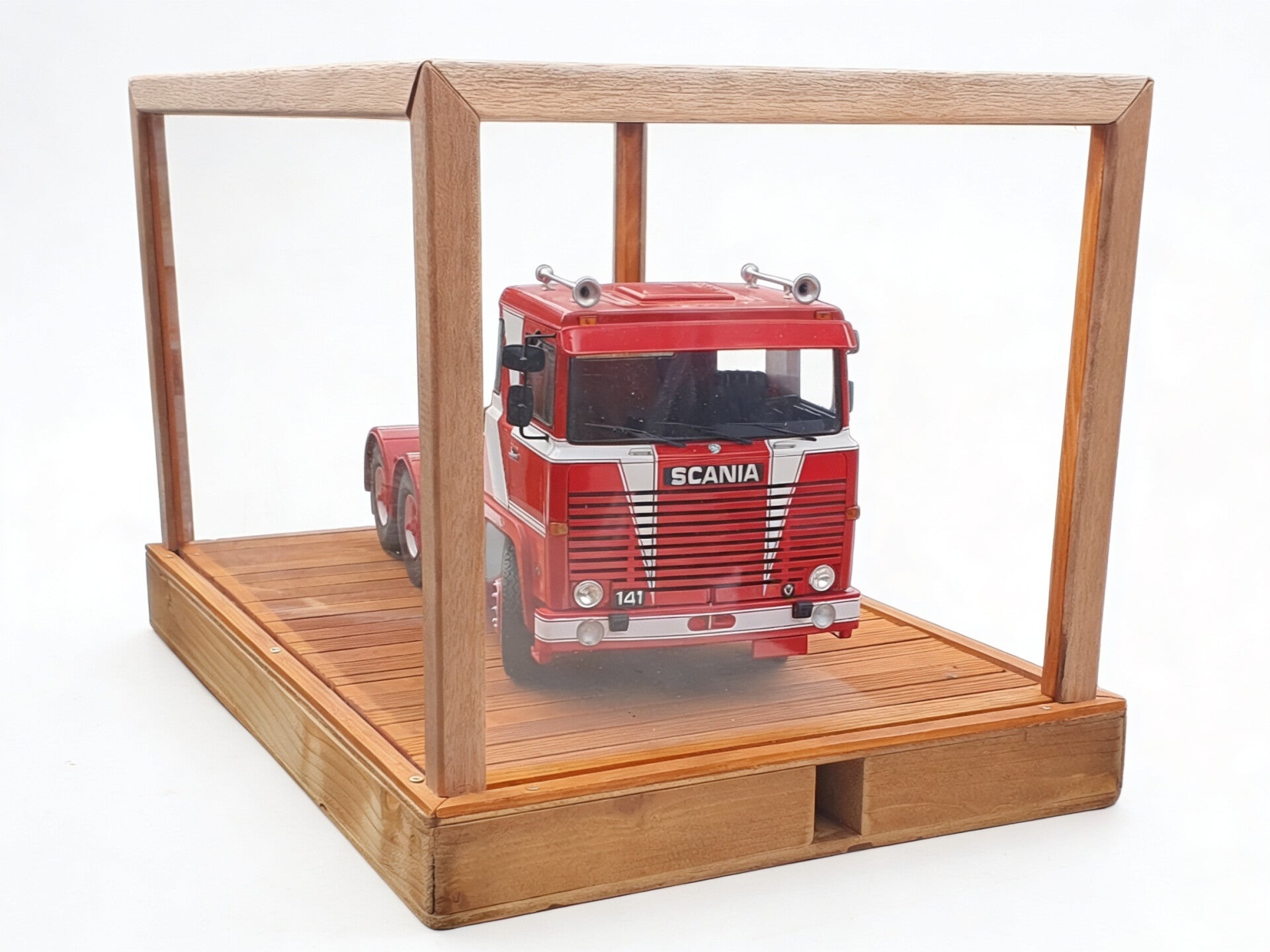Scania 141 LB