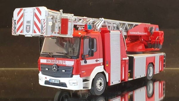 Mercedes Benz Atego Feuerwehr (IXO)