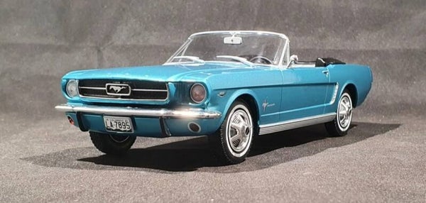 Ford Mustang Convertible ( WB)