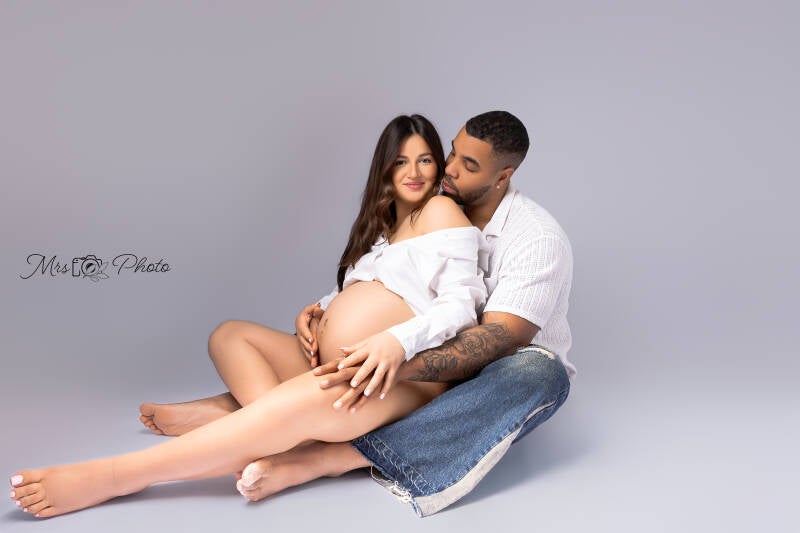 grossesse-studio-flash-Mrs Photo-photographe Haute-Savoie