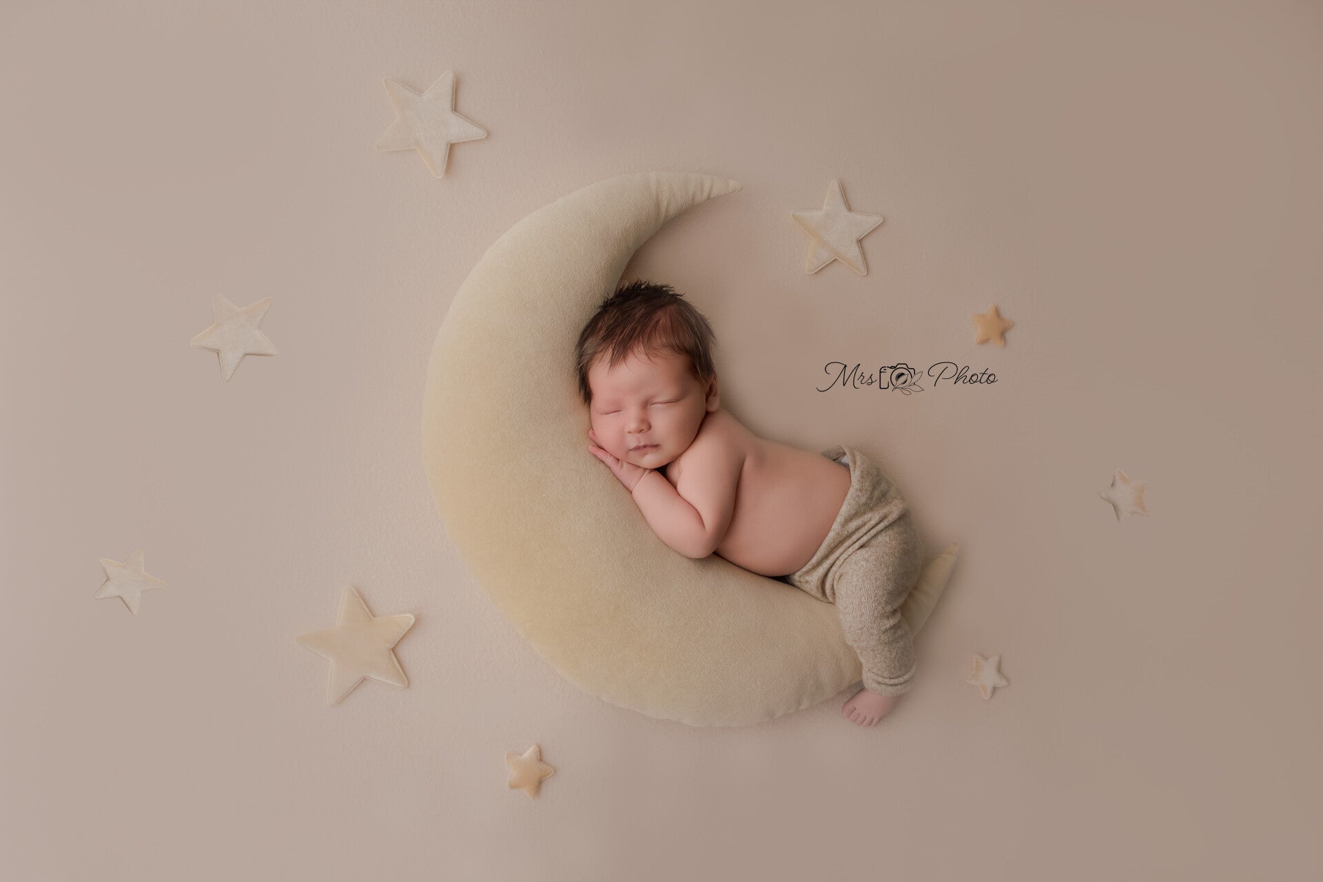 Shooting photo nouveau-né,naissance bébé-mrs photo-photographe-Haute-Savoie