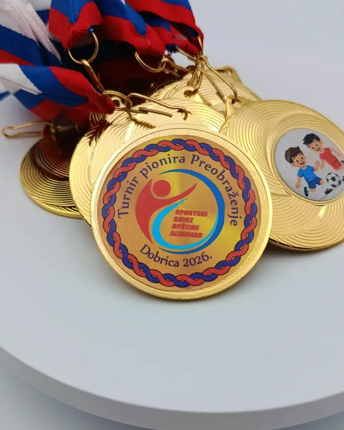 Zadnja strana medalje MMC2050 sa mogućnošću gravure ili štampa teksta po želji