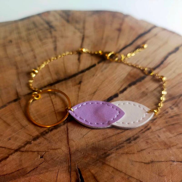 Bracelet Érythrine – Douceur florale au poignet ✨