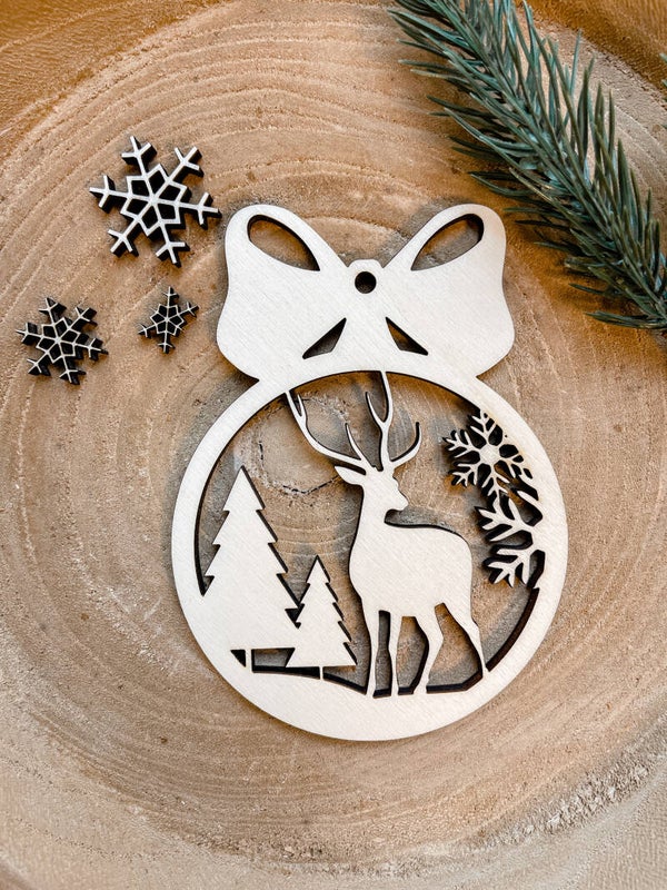 Houten kerstbal hert