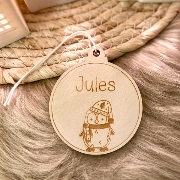 Gepersonaliseerde houten kerstbal - pinguïn - 'Jules'