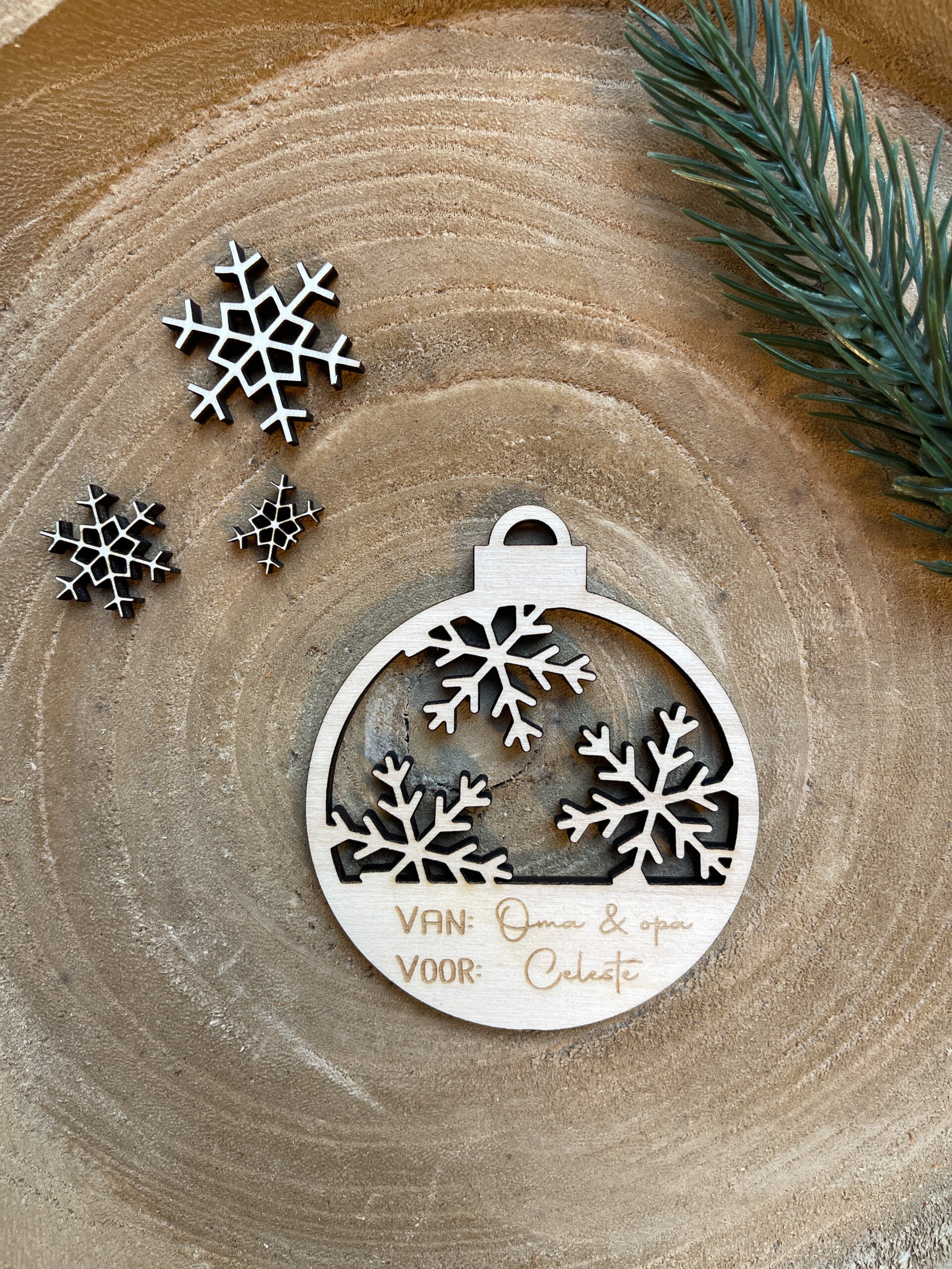 Gepersonaliseerde houten cadeautag 'Celeste'