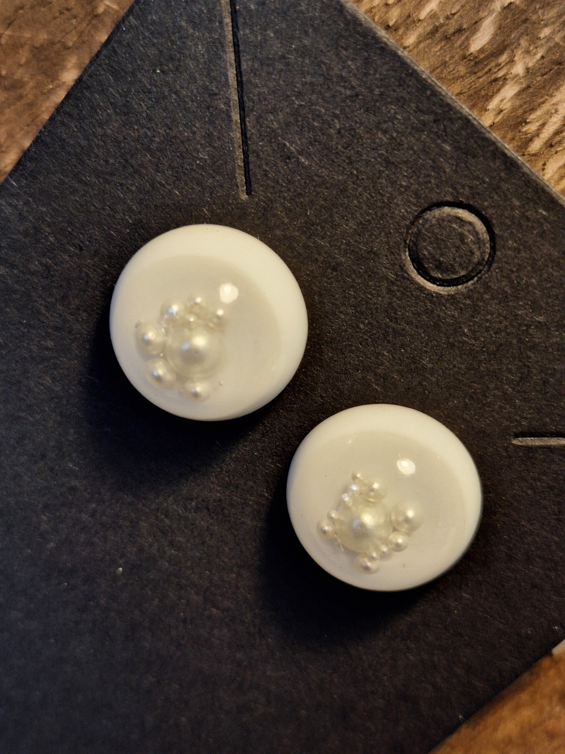 Oorknopjes White Pearl