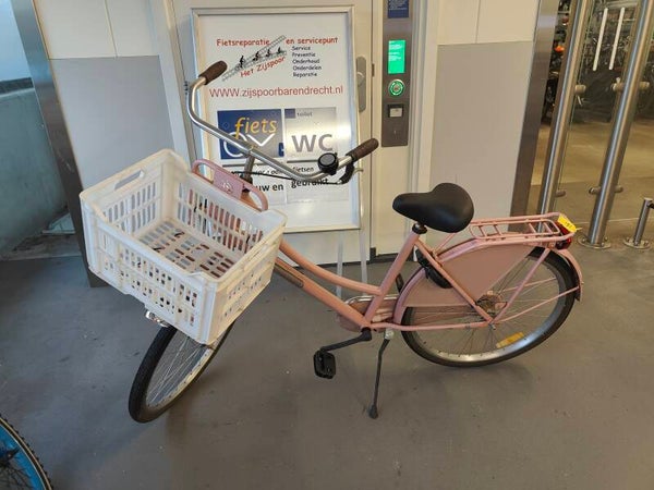 Popal damesfiets met mand