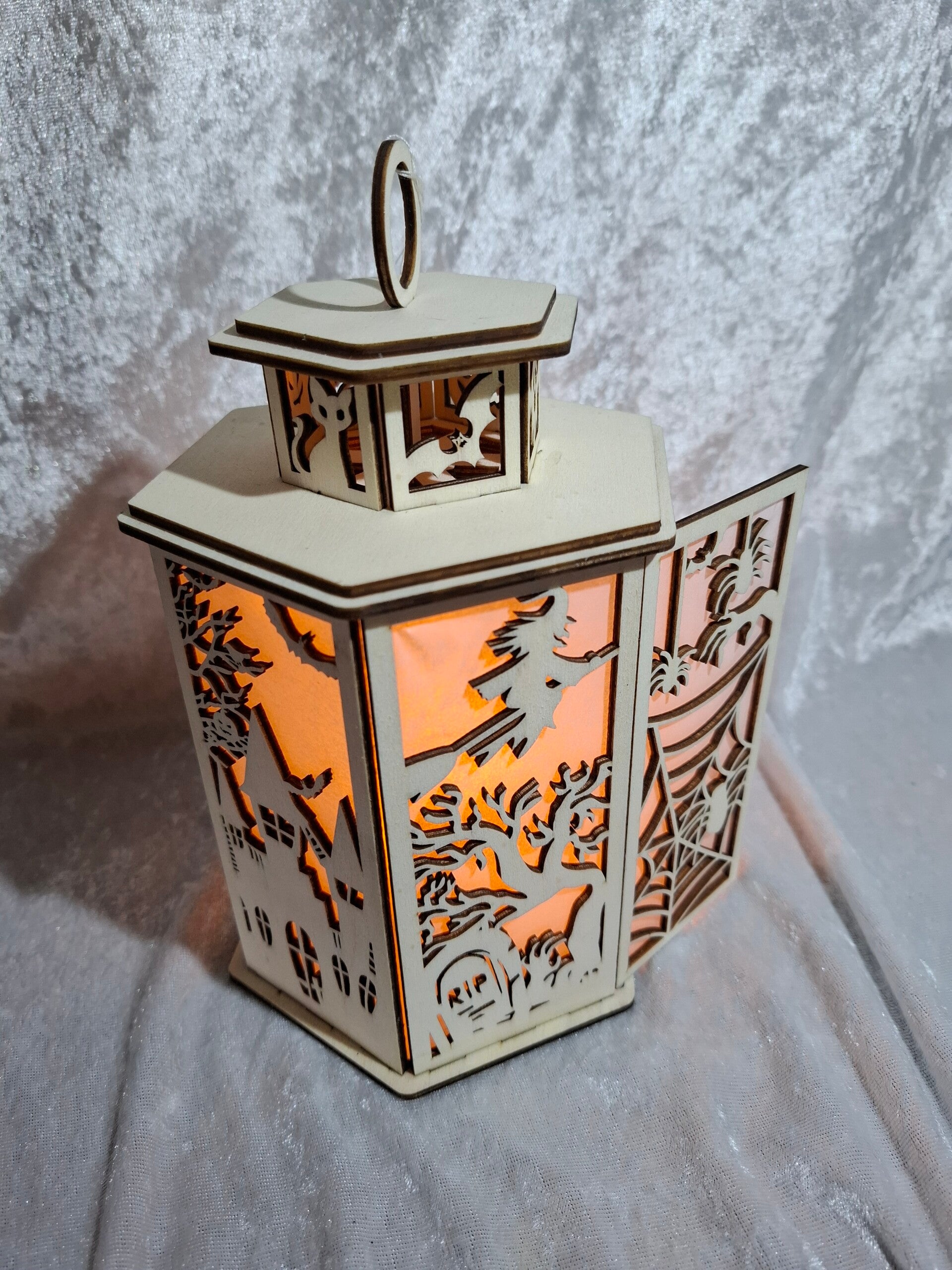 Lanterne sorcière
