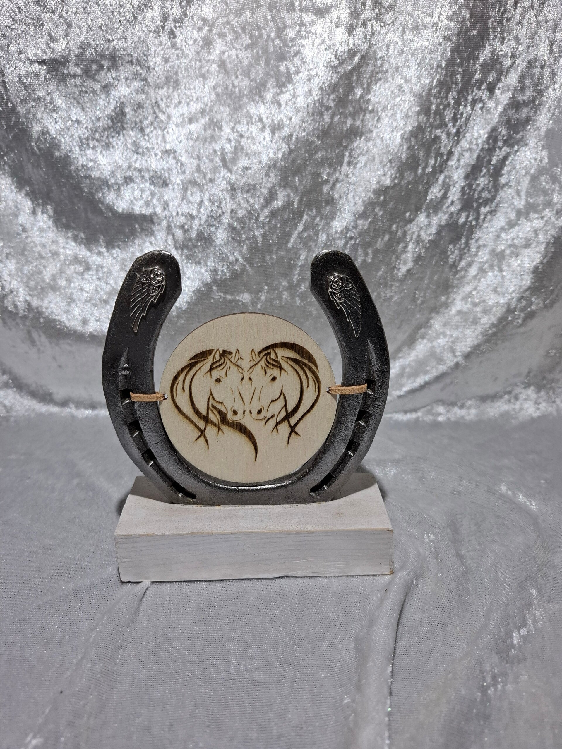 Fer sur socle gravure cheval