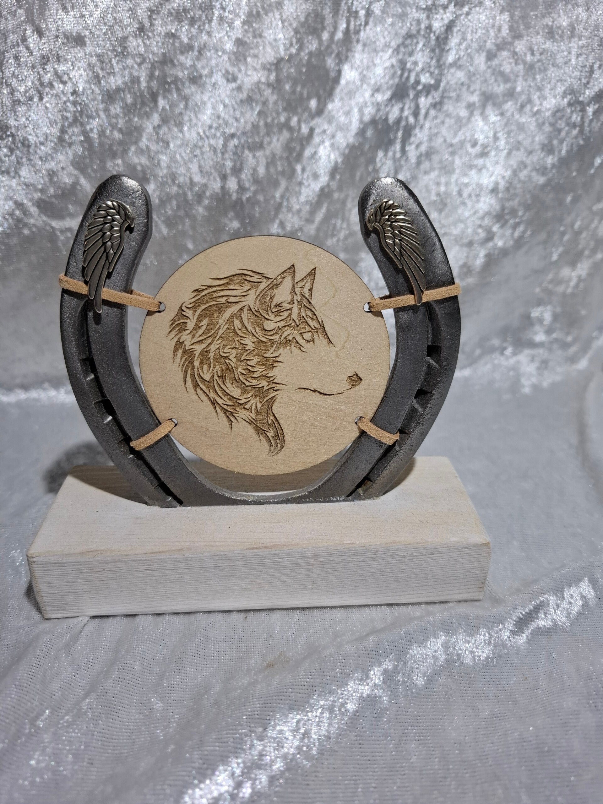 fer sur socle tête de loup