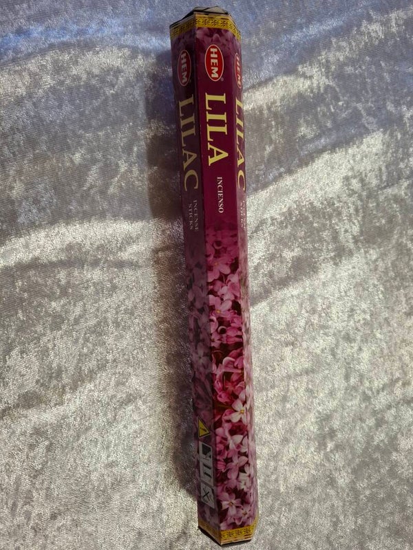 Boite d'encens en bâtonnets lilas
