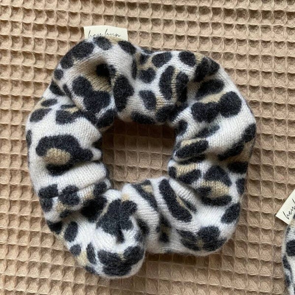 Kaschmir-Scrunchie Leo beige