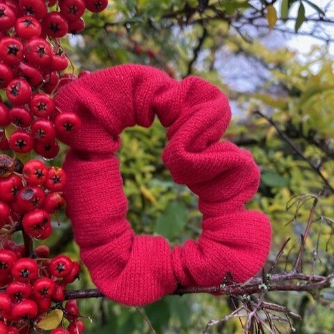 Kaschmir-Scrunchie Kirschrot