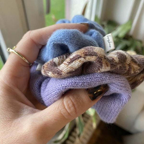 Kaschmir Scrunchie Leo braun