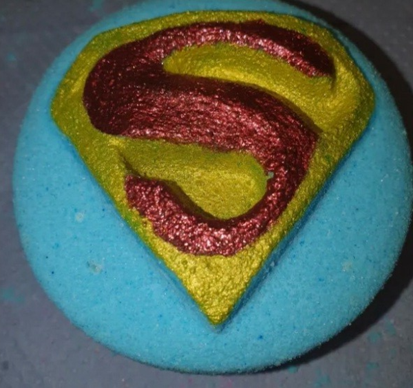 Superman Bath Bomb
