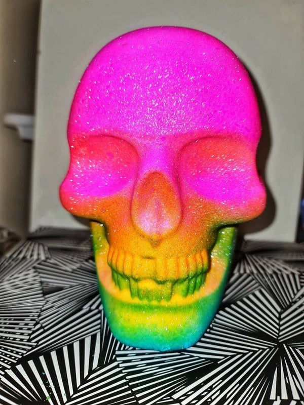 Giant skull bathbomb
