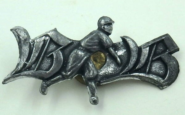 Early Japanese Baseball Badge Prize Toy -B