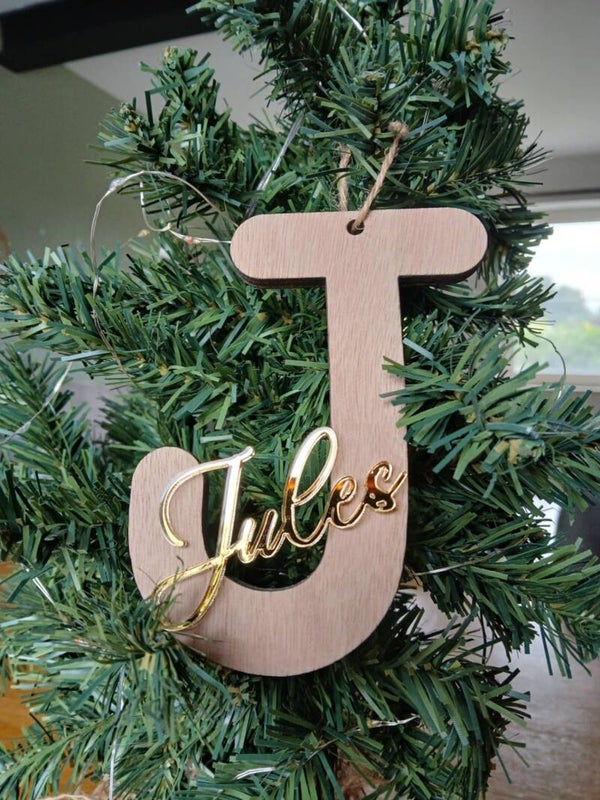 Boule de Noël lettre/prénom nouveau modèle 2025