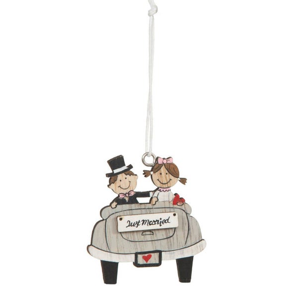 Bruidspaar Just married aan koord