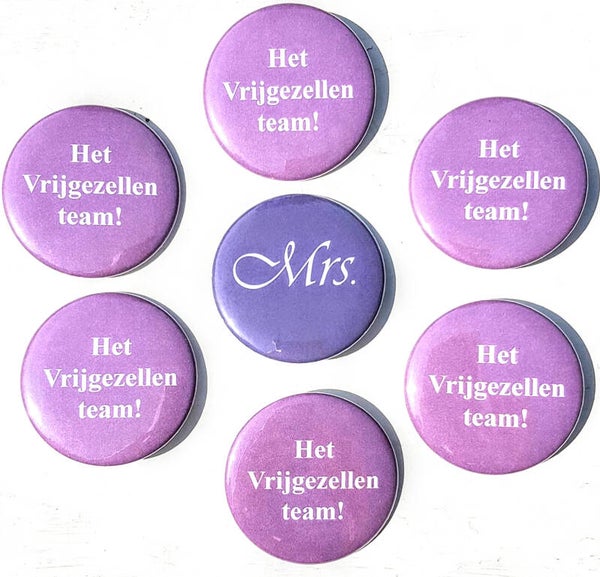 Vrijgezellenfeest button set Mrs en het Vrijgezellenteam paars 7-delig