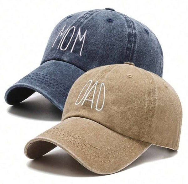 Set met 1 cap Mom en en 1 cap Dad beige en donker blauw