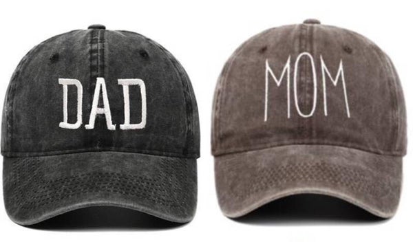 Set met 1 cap Mom bruin en en 1 cap Dad grijs zwart