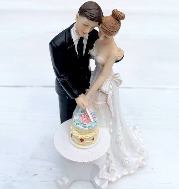 Bruidspaar Cutting the Cake