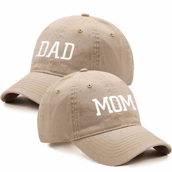 Set met 1 cap Mom beige en en 1 cap Dad beige