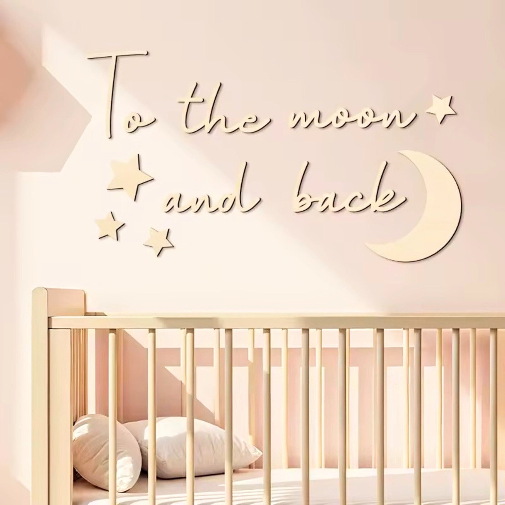 Houten wand tekst decoratie To the Moon and Back