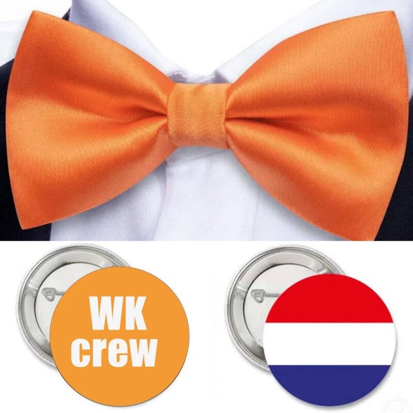 Oranje set WK Team NL met vlinderdas en 2 buttons