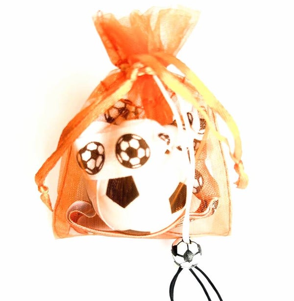 Voetbal geluks en anti stress cadeautje met gelukspoppetje, anti stressballetje en armband