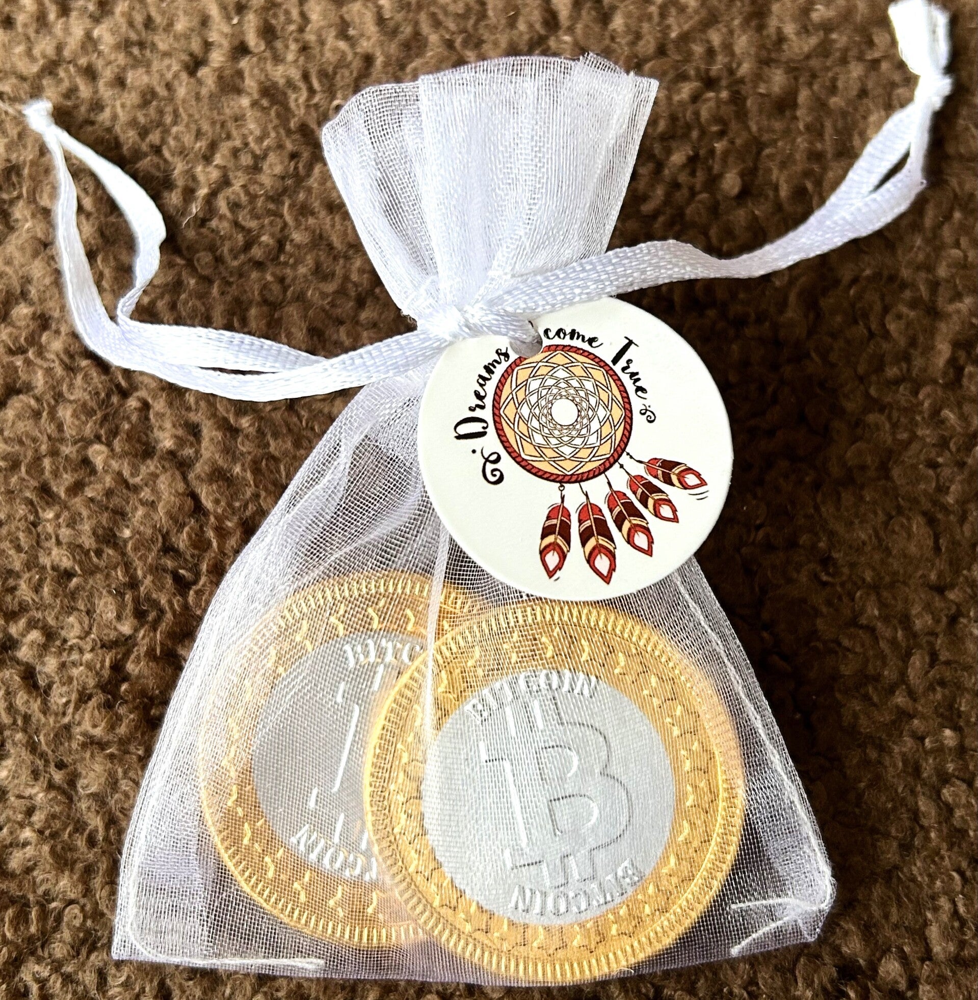 Give-away Dreams come True met kaartje en 2 chocolade bitcoin munten
