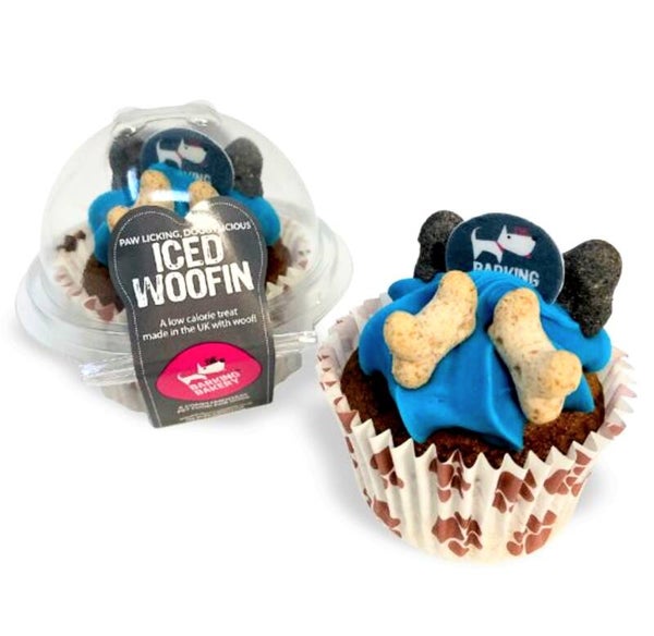 The Barking Bakery Carob Woofin Met Blauw Glazuur