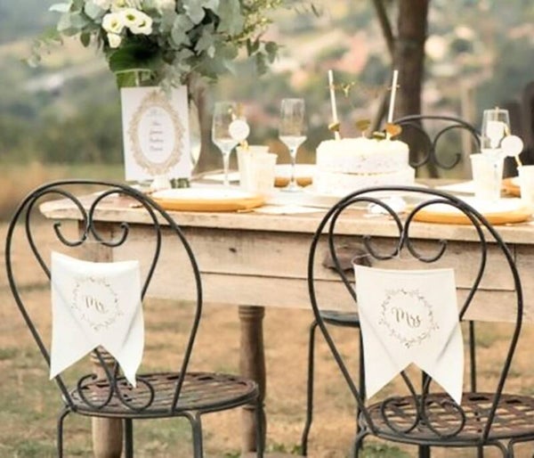 Stoeldecoratie set Mr en Mrs Just Married wit met goud