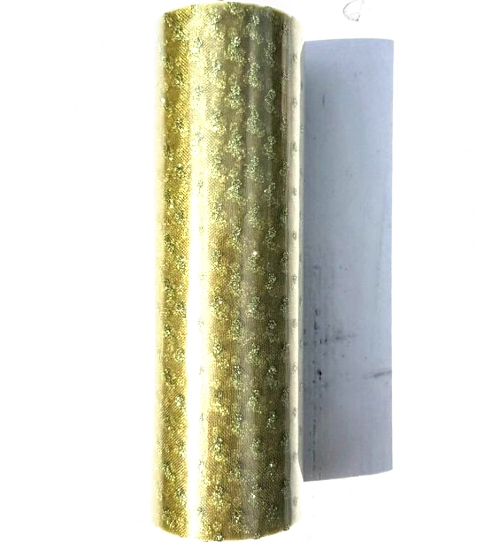 Rol glanzende organza met stipjes olijf groen