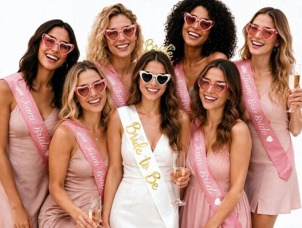 Vrijgezellenfeest set White and Pink fun met zonnebrillen, diadeem en sjerpen