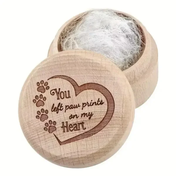 Houten bewaardoosje met deksel en de tekst You Left Pawprints on my Heart