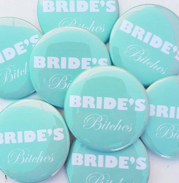 Button of (kleding)magneet Bride's Bitches mint