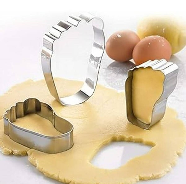 Koekjesvorm set met 3 maten baby voetjes