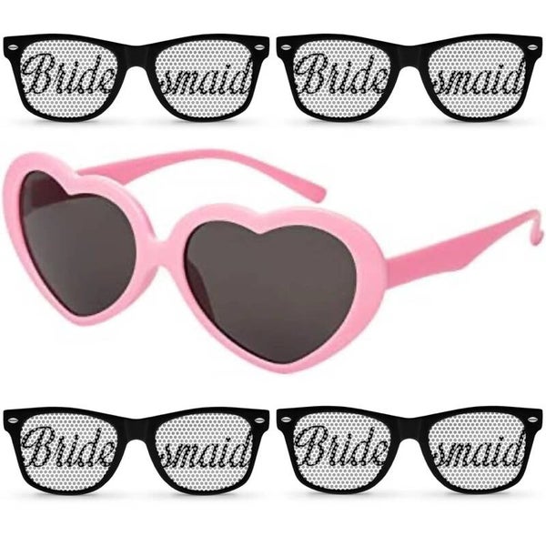 Vrijgezellenfeest zonnebrillenset 1x hartvorm roze en 4x Bridesmaid
