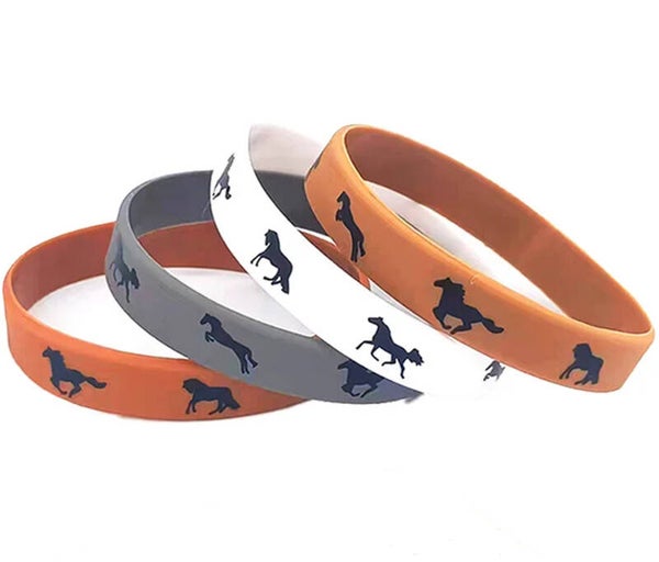 Set met 4 rubberen paarden armbanden wit, beige, bruin en grijs