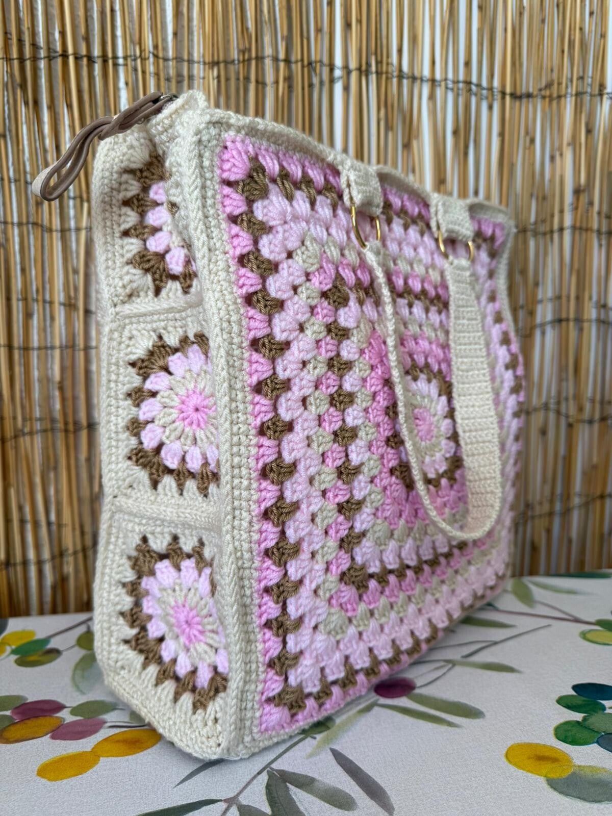 Bolso crochet granny square.