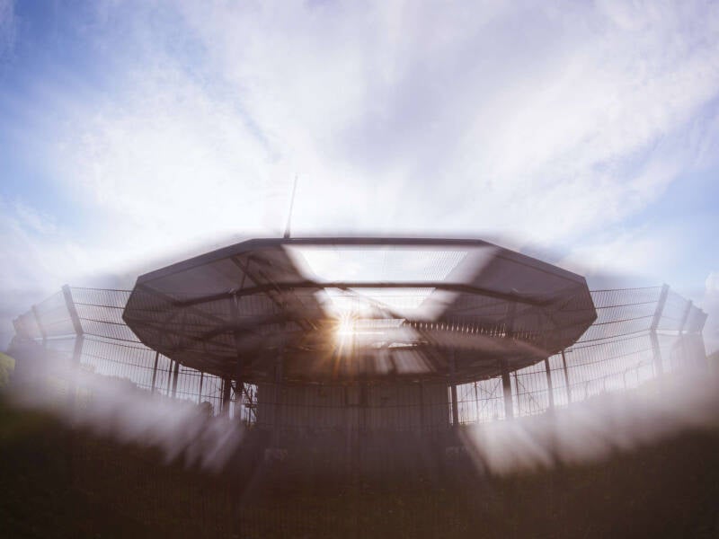 uf_02_ufo_landungsperspektive-standard.jpg
