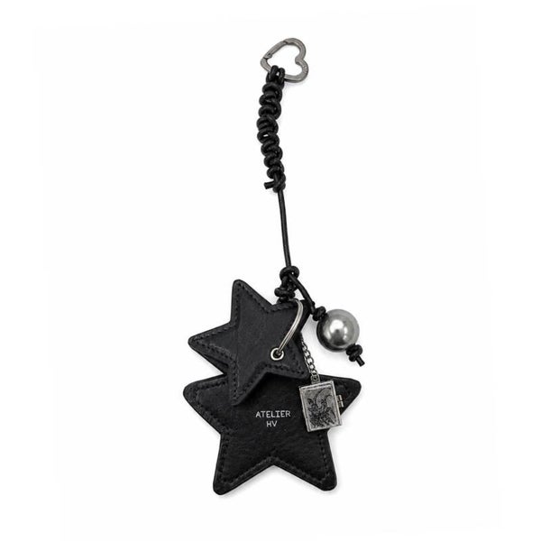 Star keychain - black